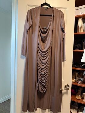 Boohoo Taupe Draped Cowl Long Sleeve Midi Dress